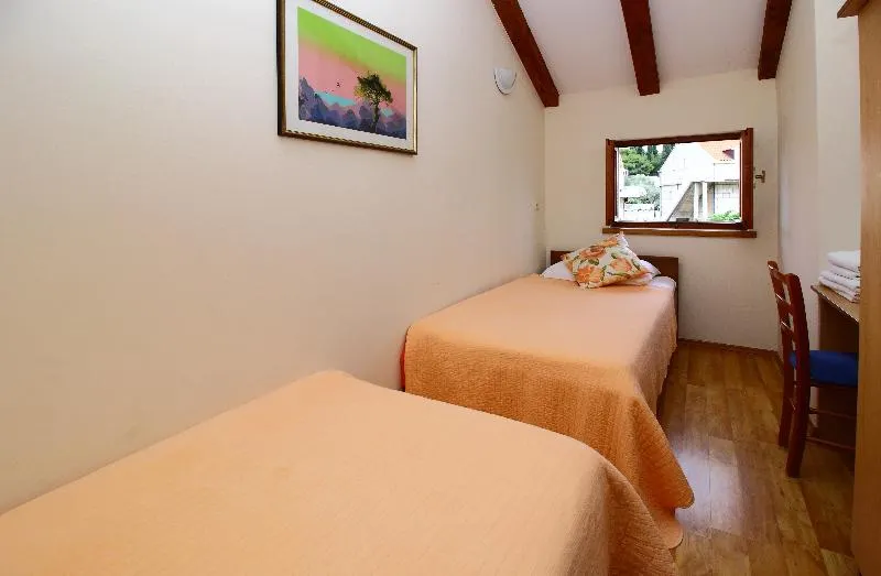 Apartments Dub Cavtat - Image 1