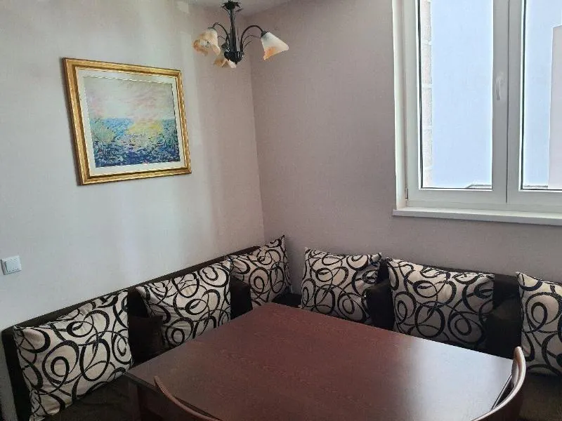 Roel Residence Apartments - Image 1