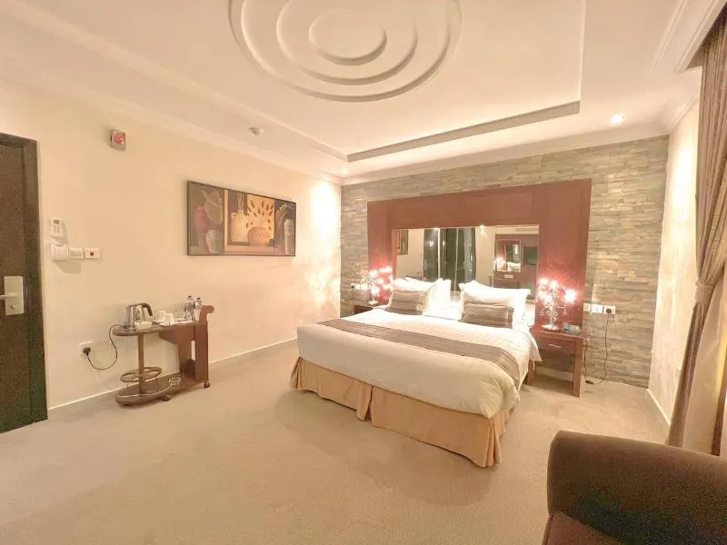 Loren Suites - Image 1