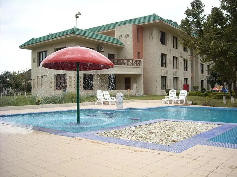 Country Inn & Suites by Radisson, Vaishno - Image 1