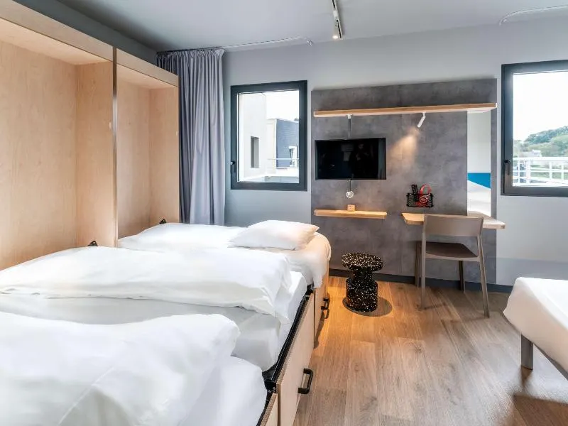 Ibis Budget Morlaix - Image 1