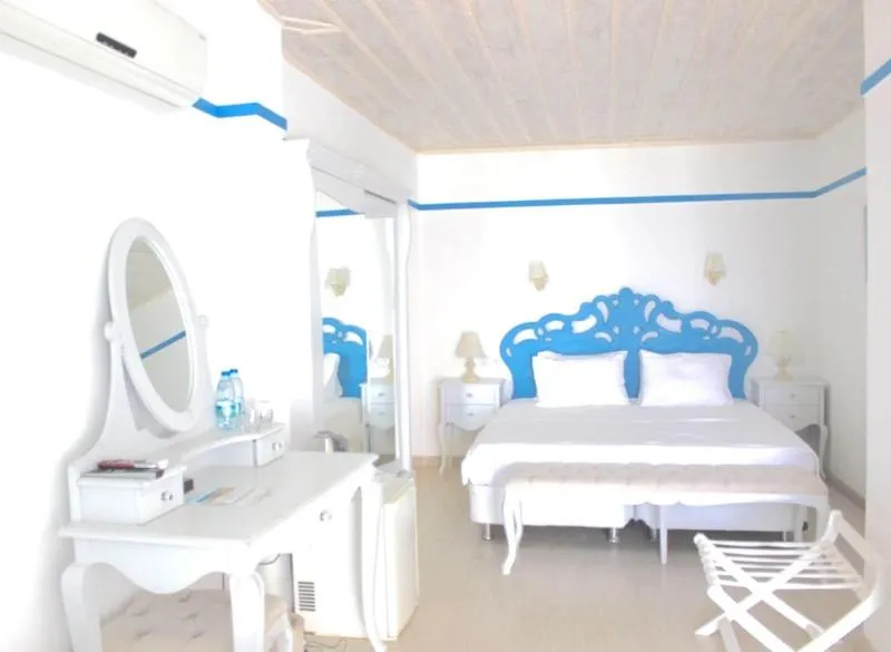 Otel Mavi Beyaz - Image 1