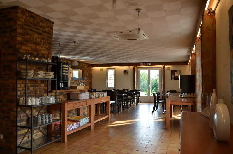Brit Hotel Plaisance A9/A61 - Image 1