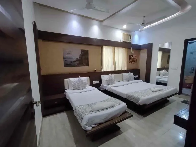 Yamuna Appartment - Image 1
