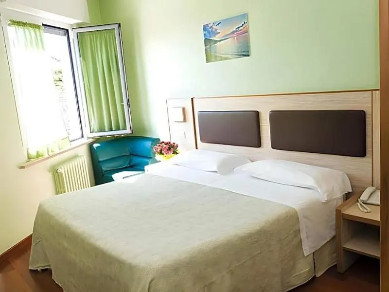 Residence Hotel Dei 7 - Image 1