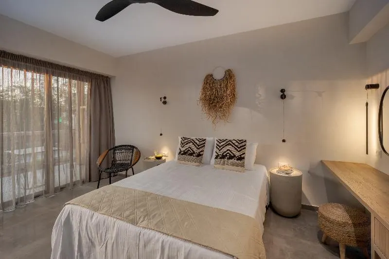 Casa D'Oro Suites by Estia 'Adults Only' - Image 1