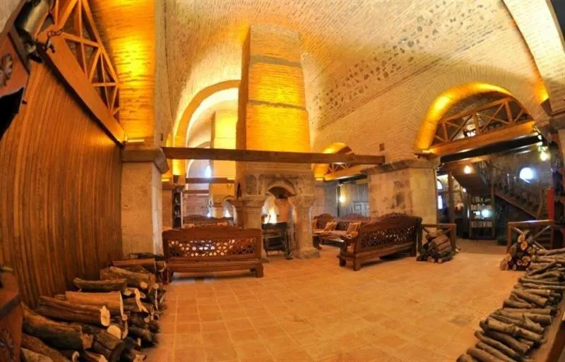 Issiz Han Tarihi Butik Otel - Image 1