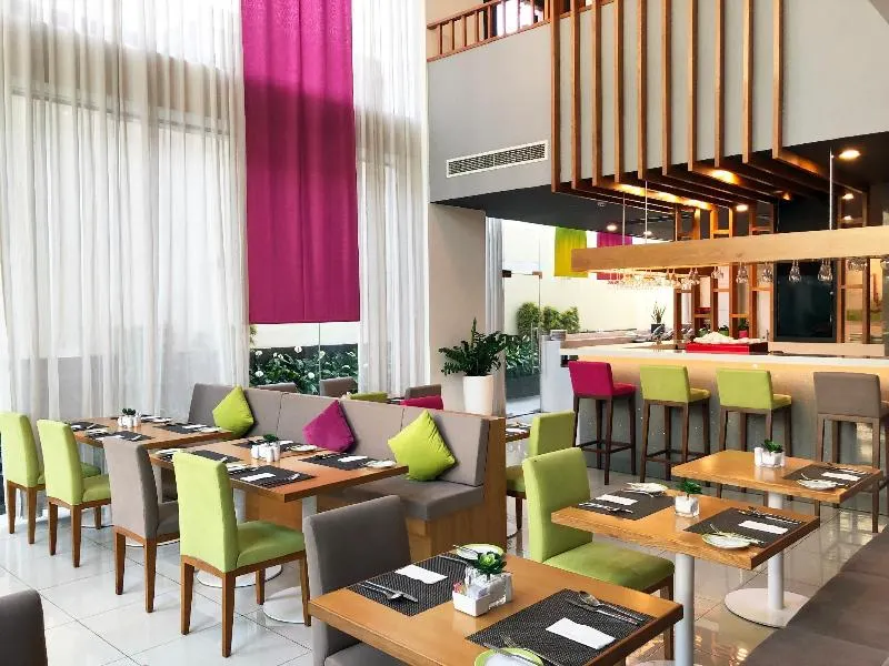 EMM Hotel Saigon - Image 1