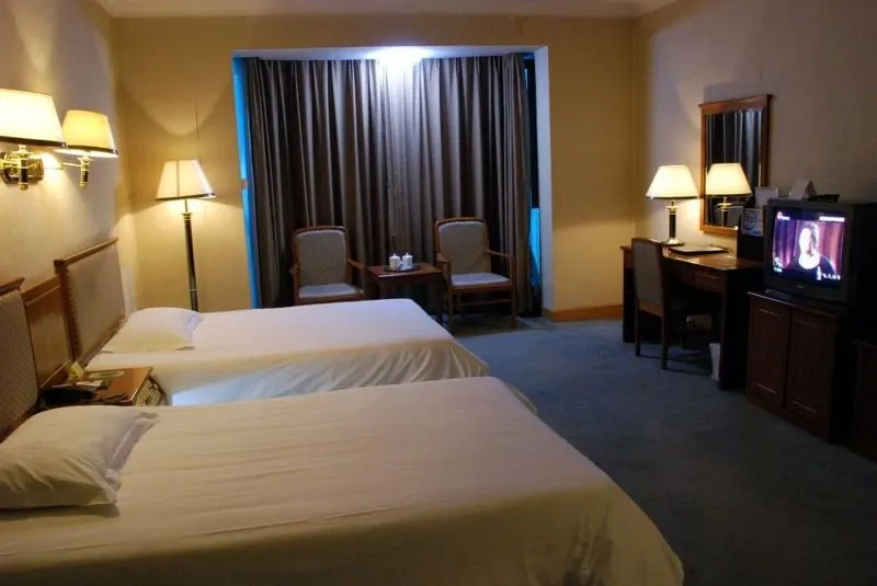 Byfond Hotel - Image 1
