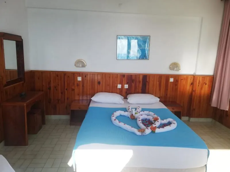 Renka Holidays Houses And Caravans - Image 1
