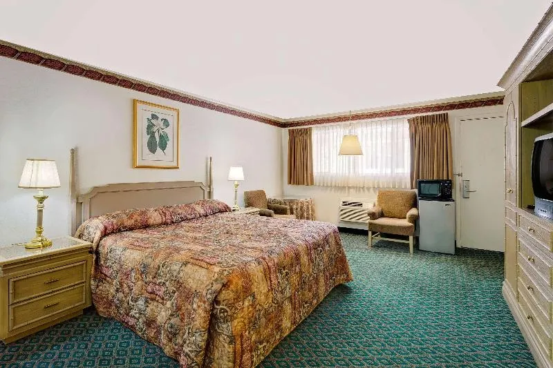 Lake Place Inn Lake Havasu City - Image 1