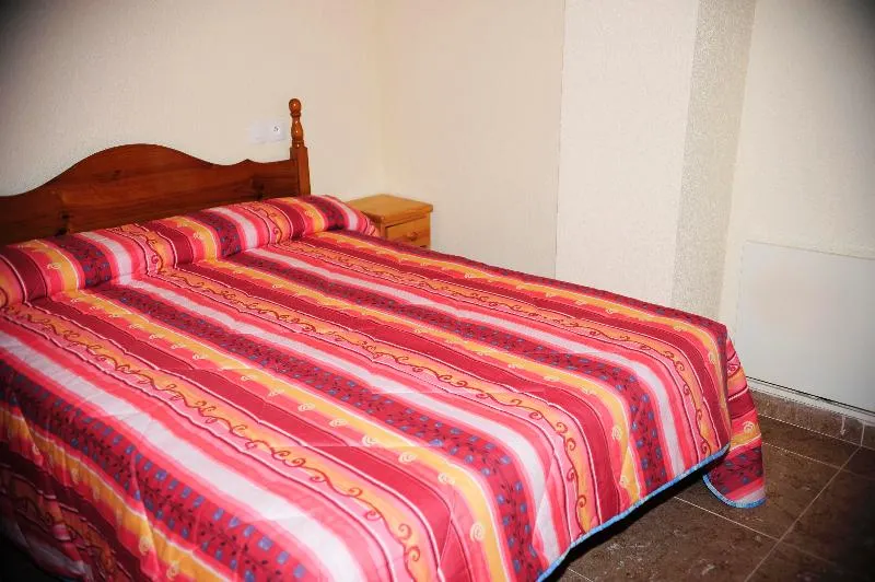 Apartamentos Vaquers 3000 - Image 1