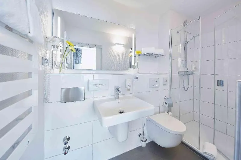 GHOTEL hotel & living Kiel - Image 1