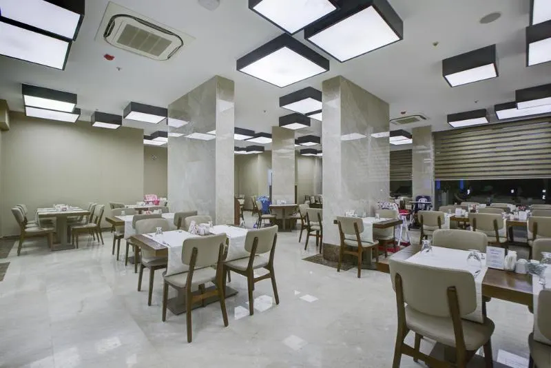 Marpessa Blue Beach Resort & SPA Hotel - Image 1