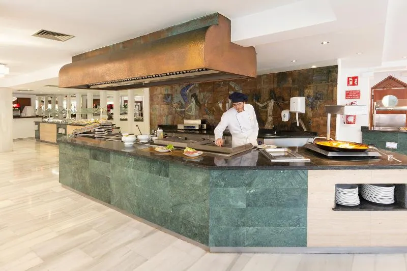 MAR HOTELS PAGUERA and SPA APARTMENTS - Image 1