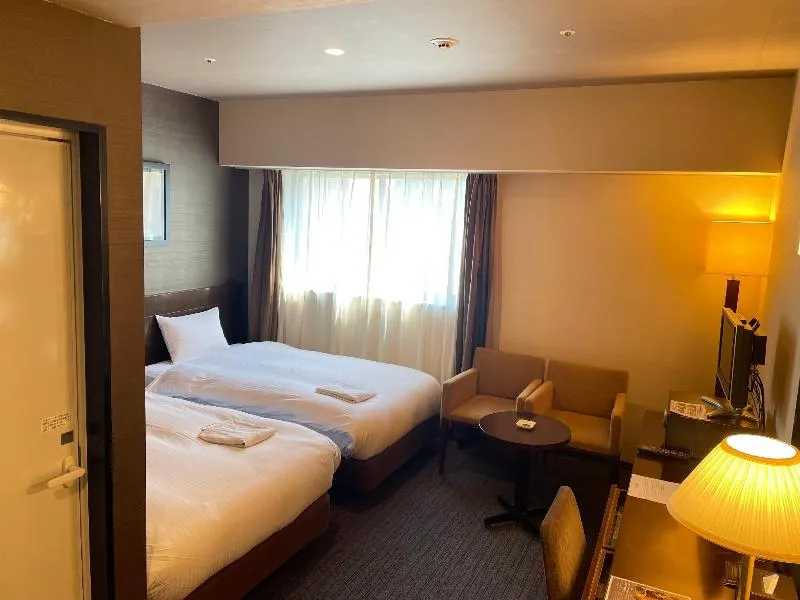 Lagunasuite Shinyokohama - Image 1