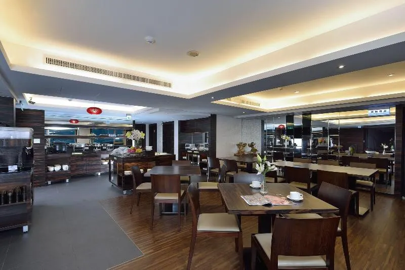 See's Revert Hotel - Image 1