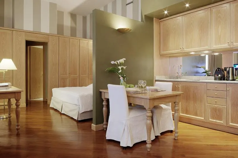 Camperio House Suites & Apartments - Image 1