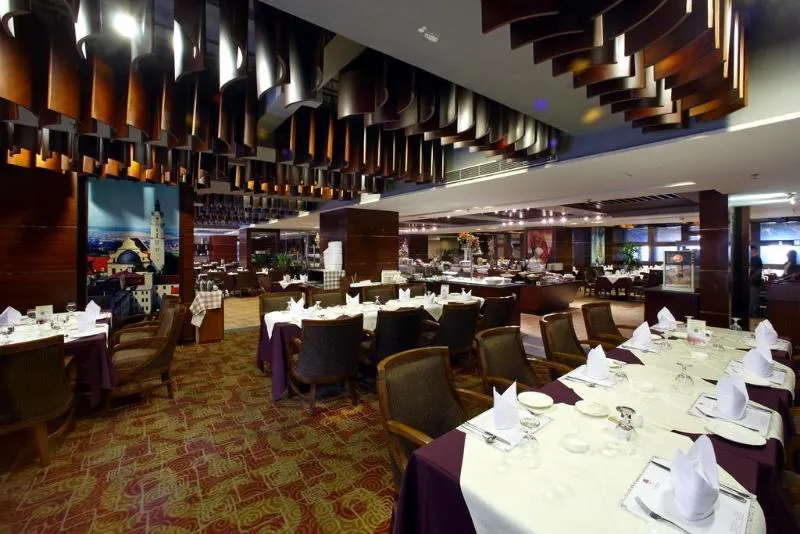 Hui Hua International Hotel Dongguan - Image 1