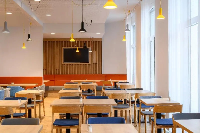 Leonardo Smart Hotel Regensburg - Image 1