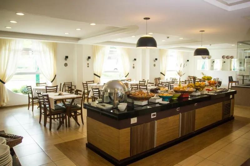 Summit Hotel Porto Real - Image 1
