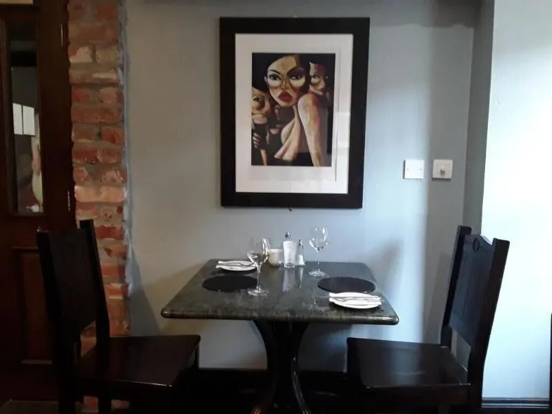 Bellas Bistro & Rooms - Image 1