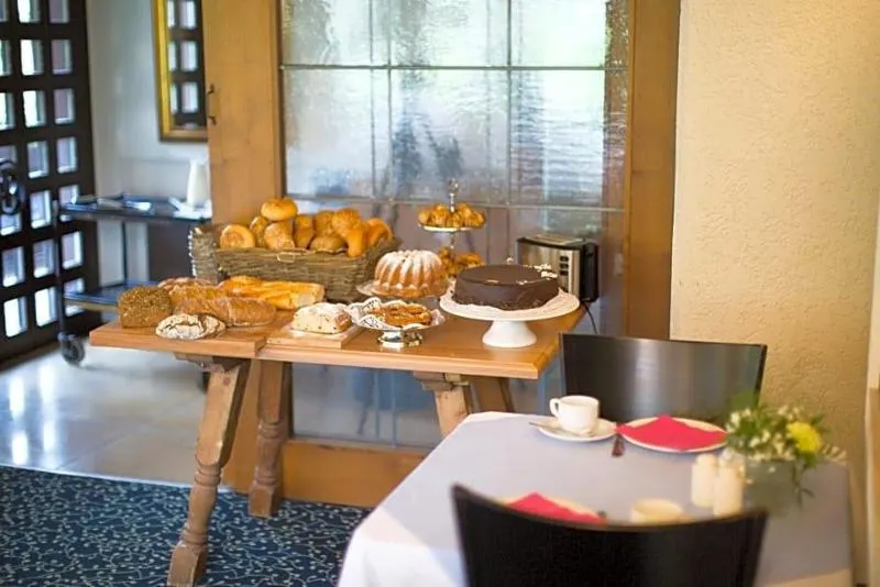 BEST WESTERN Hotel Roemerhof - Image 1