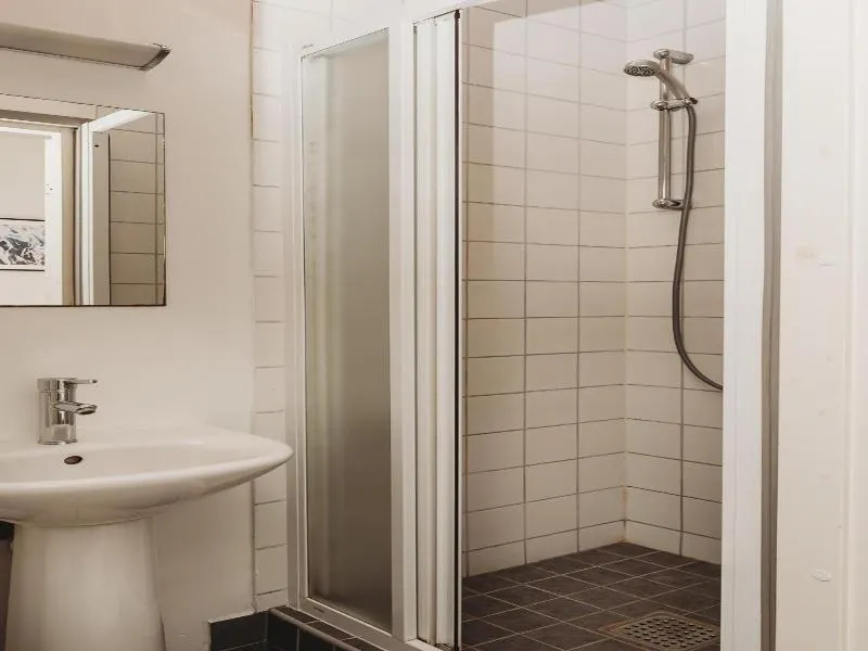 16EUR Hostel Rotermanni - Image 1