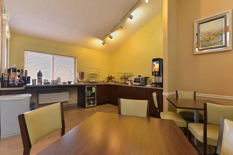 AmericInn by Wyndham Rehoboth Beach - Image 1