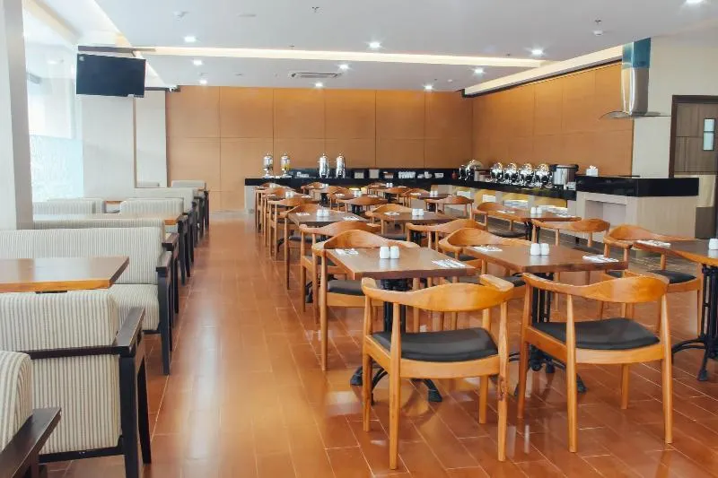 Hotel 88 Tendean Jakarta - Image 1