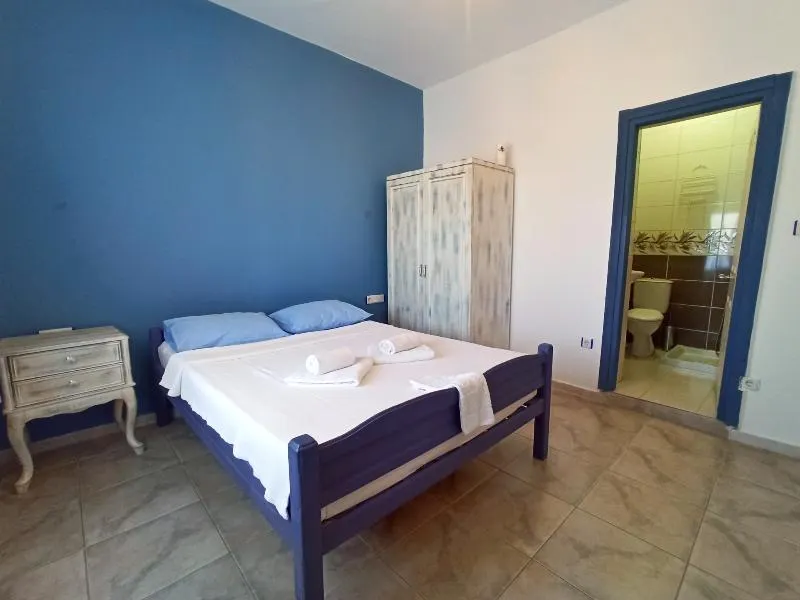Mavibeyaz Bozcaada - Image 1