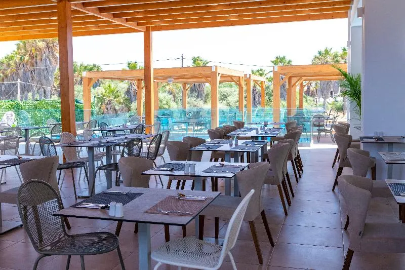 LAMBI RESORT - Image 1