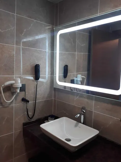 River Mill Park Hotel Aqua Spa - Image 1
