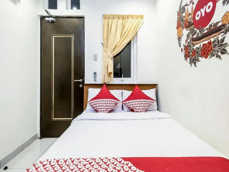 Estreya Palace - Image 1