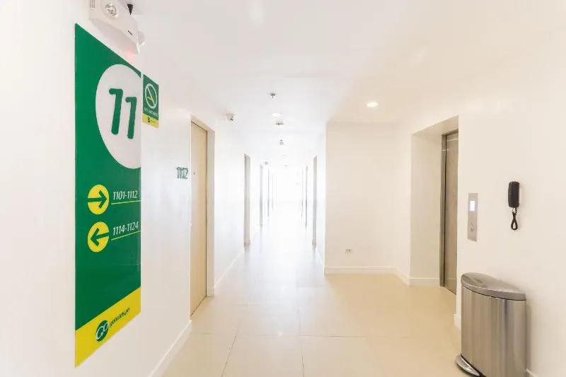 Go Hotels Timog - Image 1