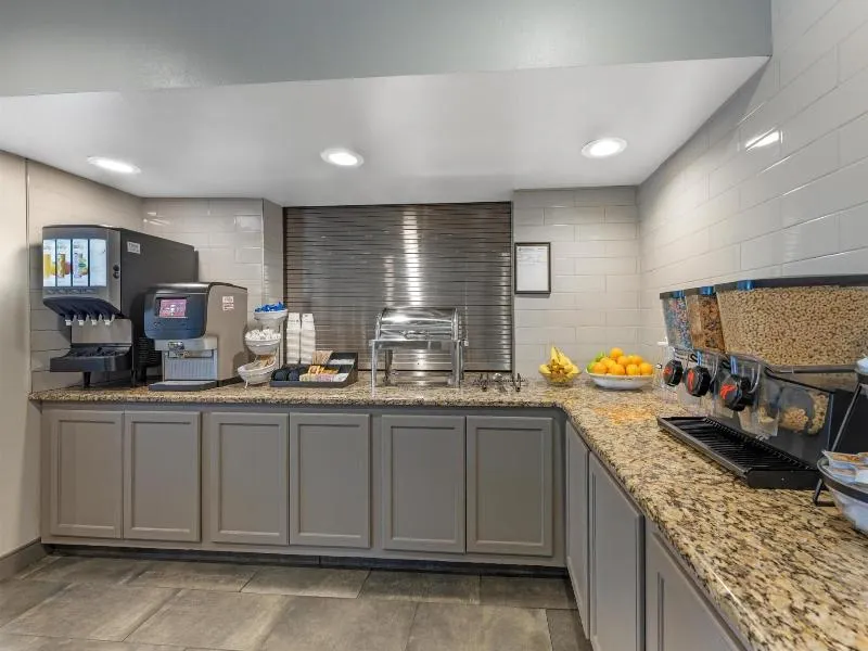 GreenTree Inn - Image 1