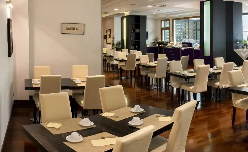 Hotel Excel Roma Ciampino - Image 1