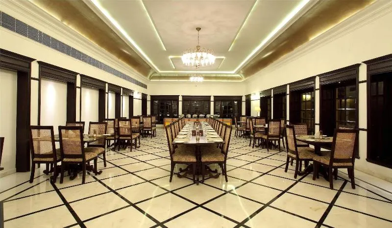 Hotel Juna Mahal - Image 1