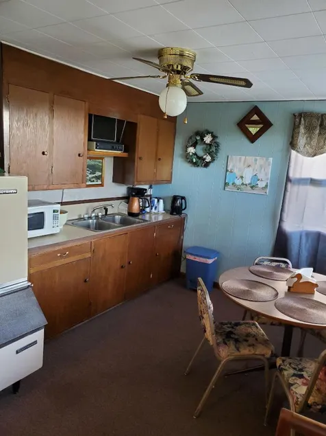 Gateway Motel - Image 1