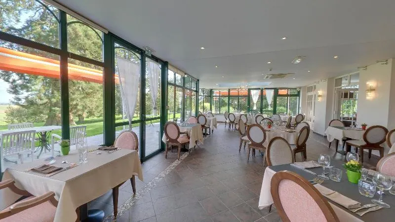 HOTEL LA SAPINIERE - Image 1