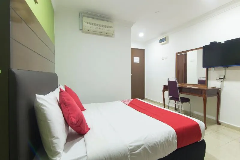 SUPER OYO 805 Hotel Run Star - Image 1