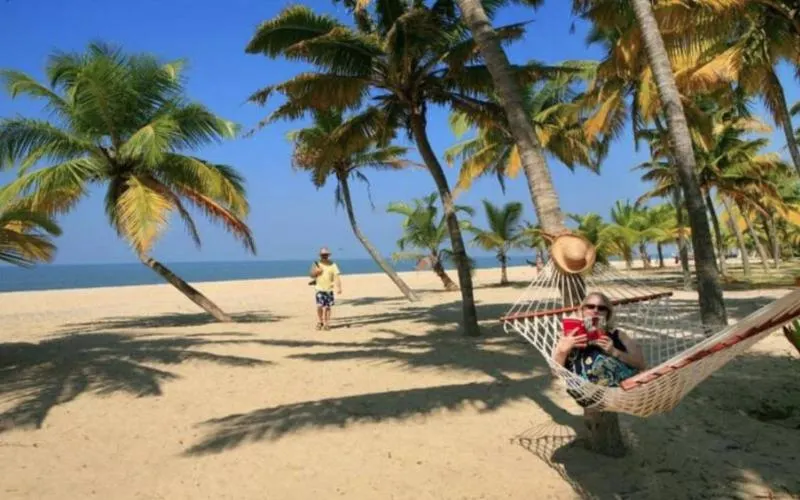 Abad Turtle Beach - Image 1