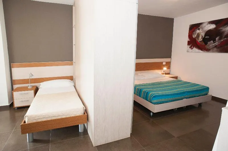 Hotel Ragusa Inn - Image 1