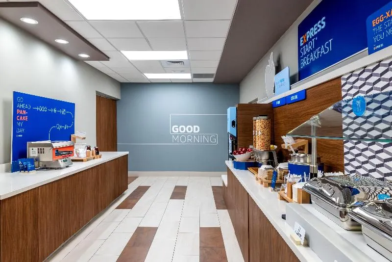 Holiday Inn Express And Suites Punta Gorda - Image 1
