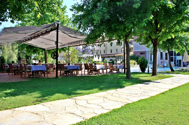 Miramar Hotel - Image 1