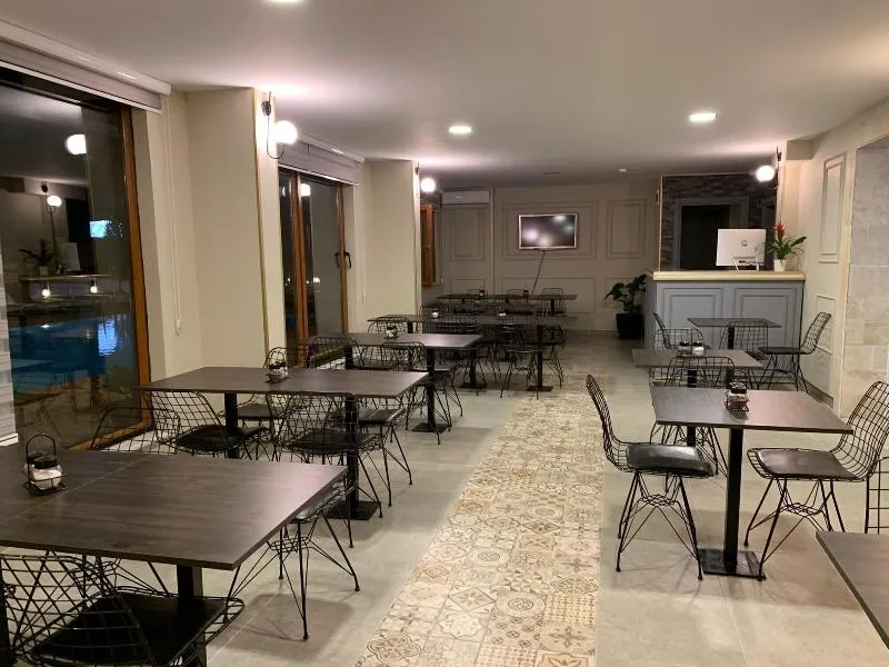 Akcay Zeytin Otel - Image 1