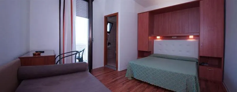 Hotel President - Image 1