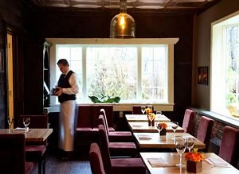Crabtree's Kittle House Restaurant and Inn - Image 1