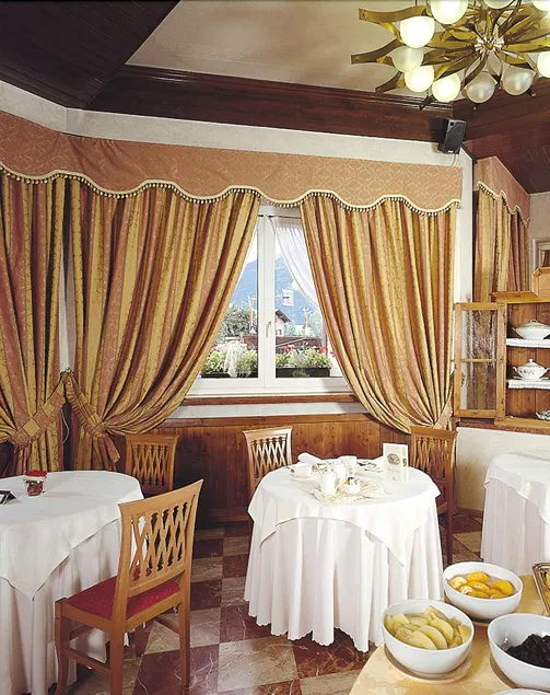 Hotel Baita Dei Pini - Image 1