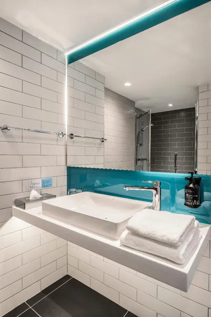 HOLIDAY INN EXPRESS AND SUITES REIMS RIVES DE VESLE - Image 1